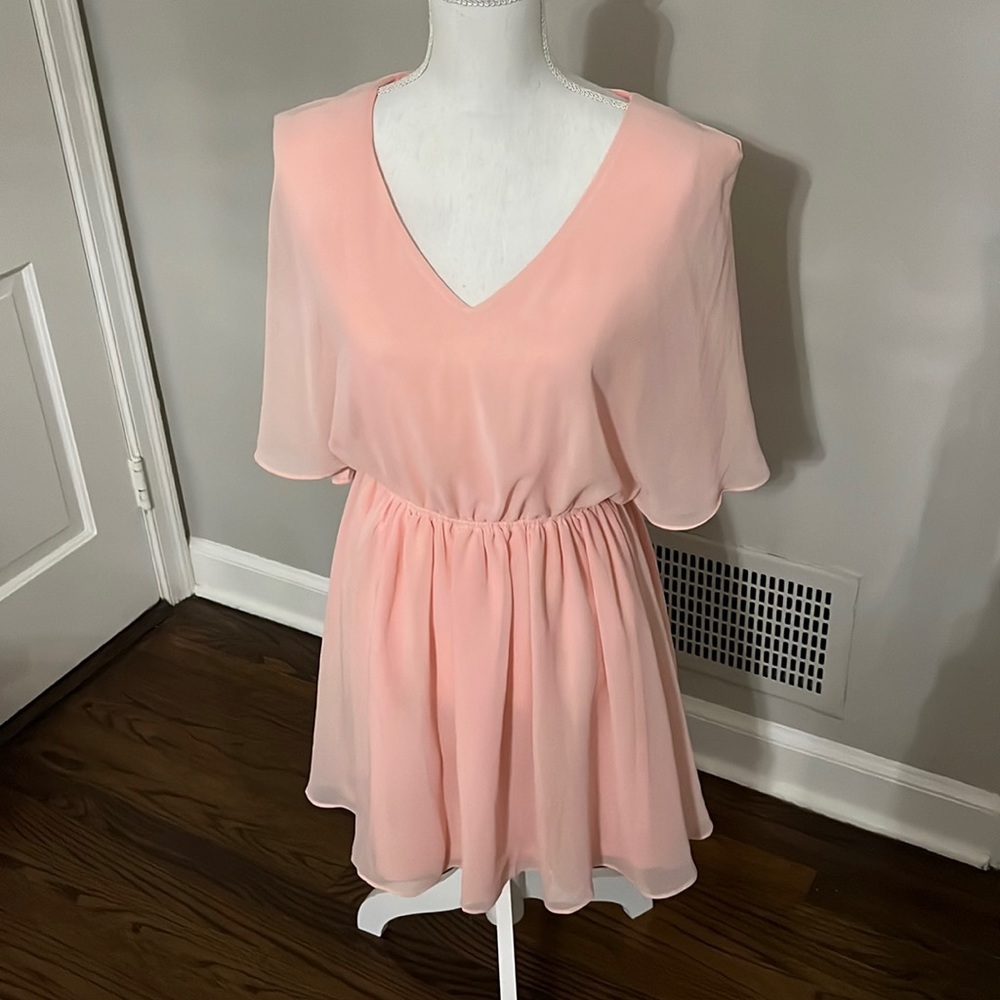 Blaque label light pink dress